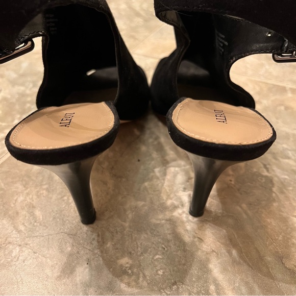Alfani Emerrie Suede Black Heels - Picture 12 of 13